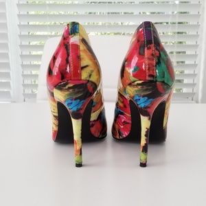 Steve Madden Floral Pumps